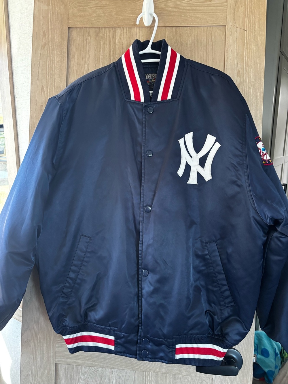Vintage New York Yankee Puff Jacket Sport Varsity Silky Baseball MLB Cooperstown